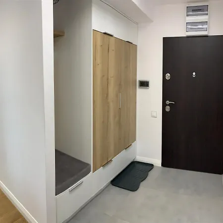Apartament Blisko Portu Z Widokiem Na Jezioro 吉日茨科