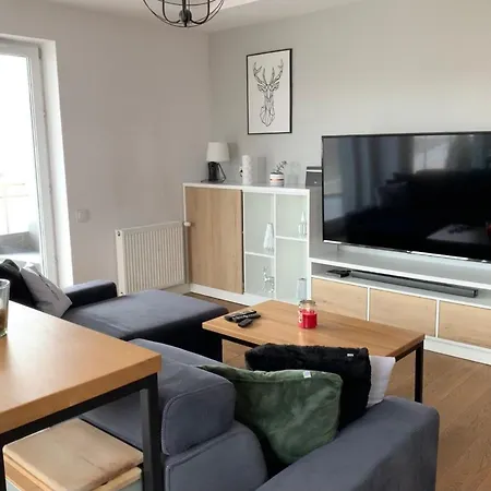 Apartament Blisko Portu Z Widokiem Na Jezioro *